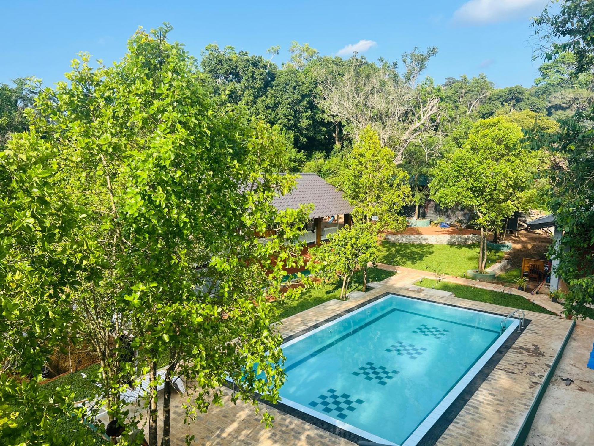 Maapagala Resort Sigirîya Extérieur photo